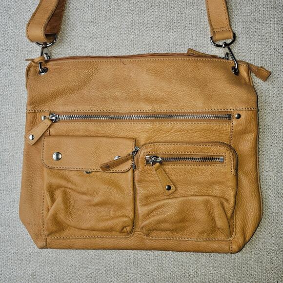 Fossil Soft Vintage Shoulder Bag Crossbody Plyable Leather Clean 12x15 - Picture 2 of 10